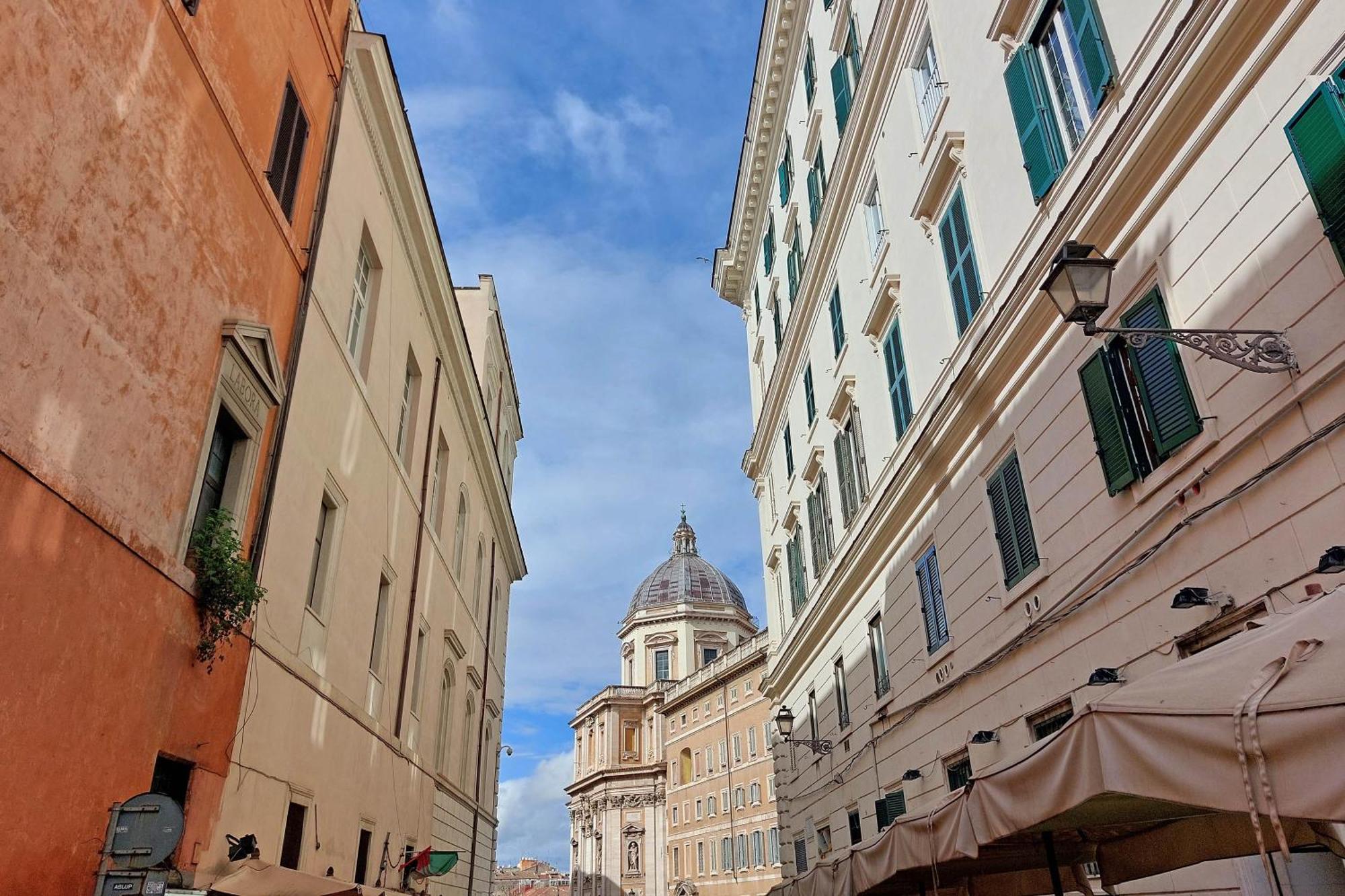 Domus Aurea Luxury Suites — Photos 3